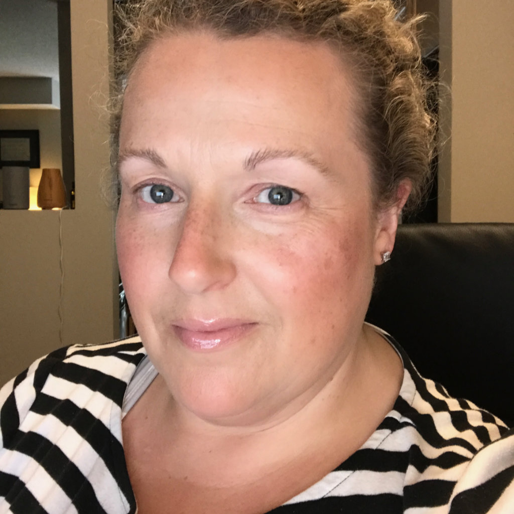 Angela J Holden | Software Engineer & Frontend Developer